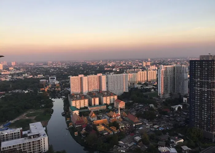 Modern 1br Near Bts On Nut With Pool, Gym & Habito Mall 公寓 *