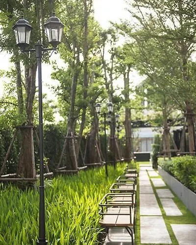 公寓 Modern 1br Near Bts On Nut With Pool, Gym & Habito Mall *