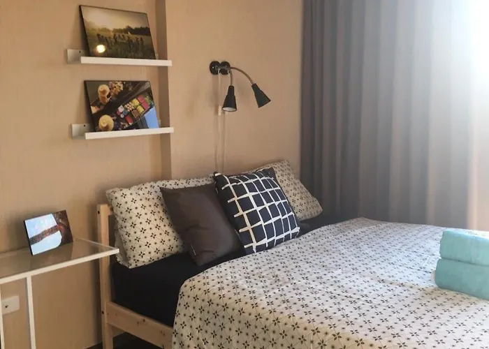 Modern 1br Near Bts On Nut With Pool, Gym & Habito Mall *