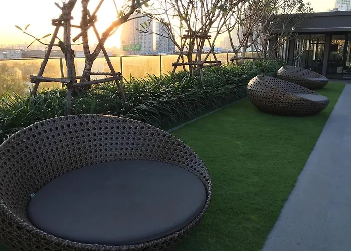 公寓 Modern 1br Near Bts On Nut With Pool, Gym & Habito Mall