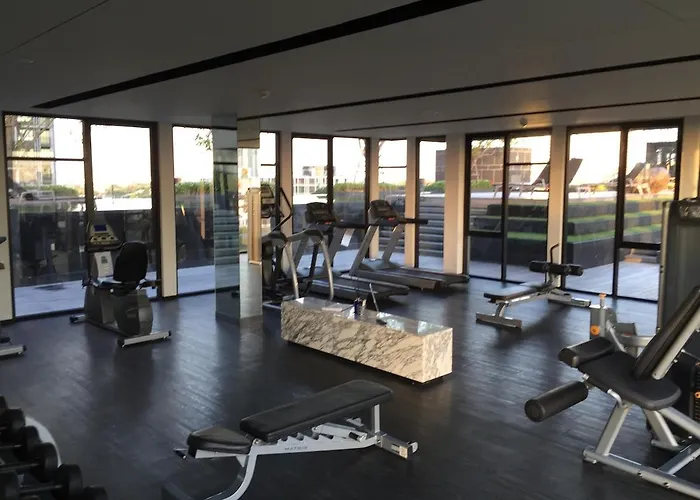 Modern 1br Near Bts On Nut With Pool, Gym & Habito Mall 公寓 曼谷